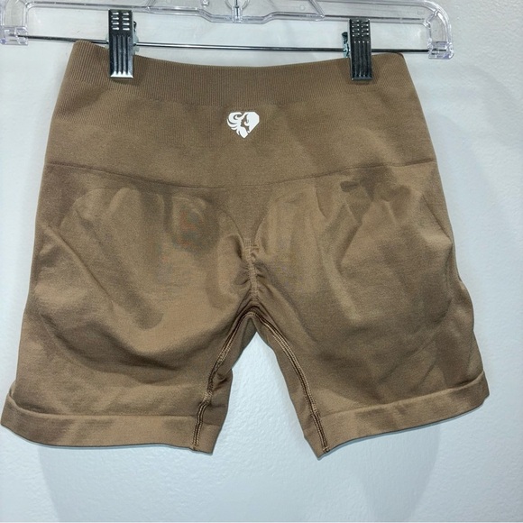 Women’s Best Seamless Gym Shorts in Mocha Brown | Size XS/S - Picture 6 of 9